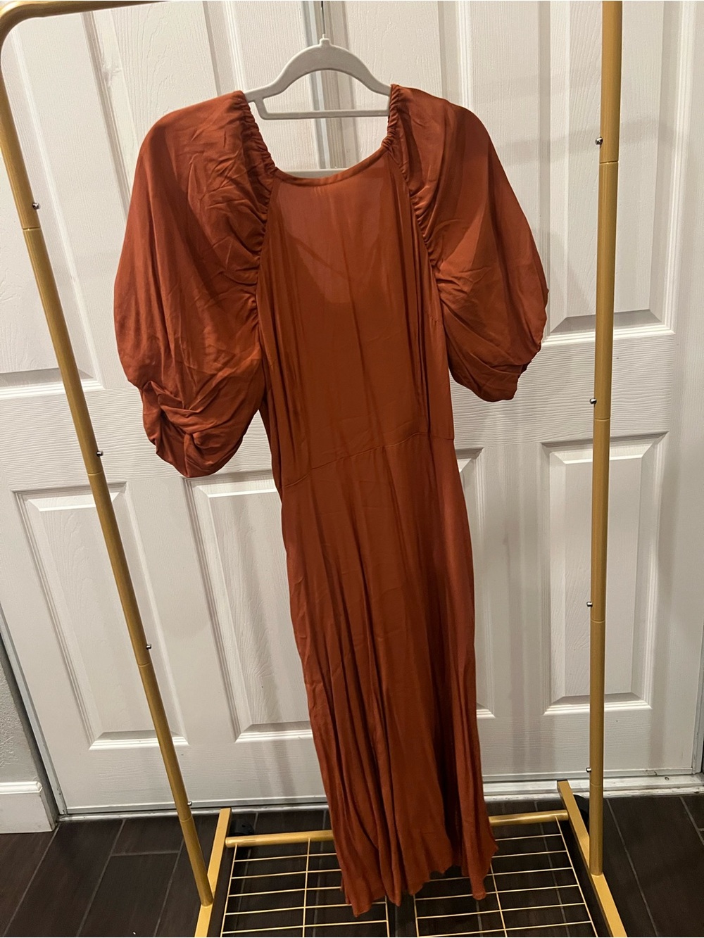 Puff sleeve midi dress